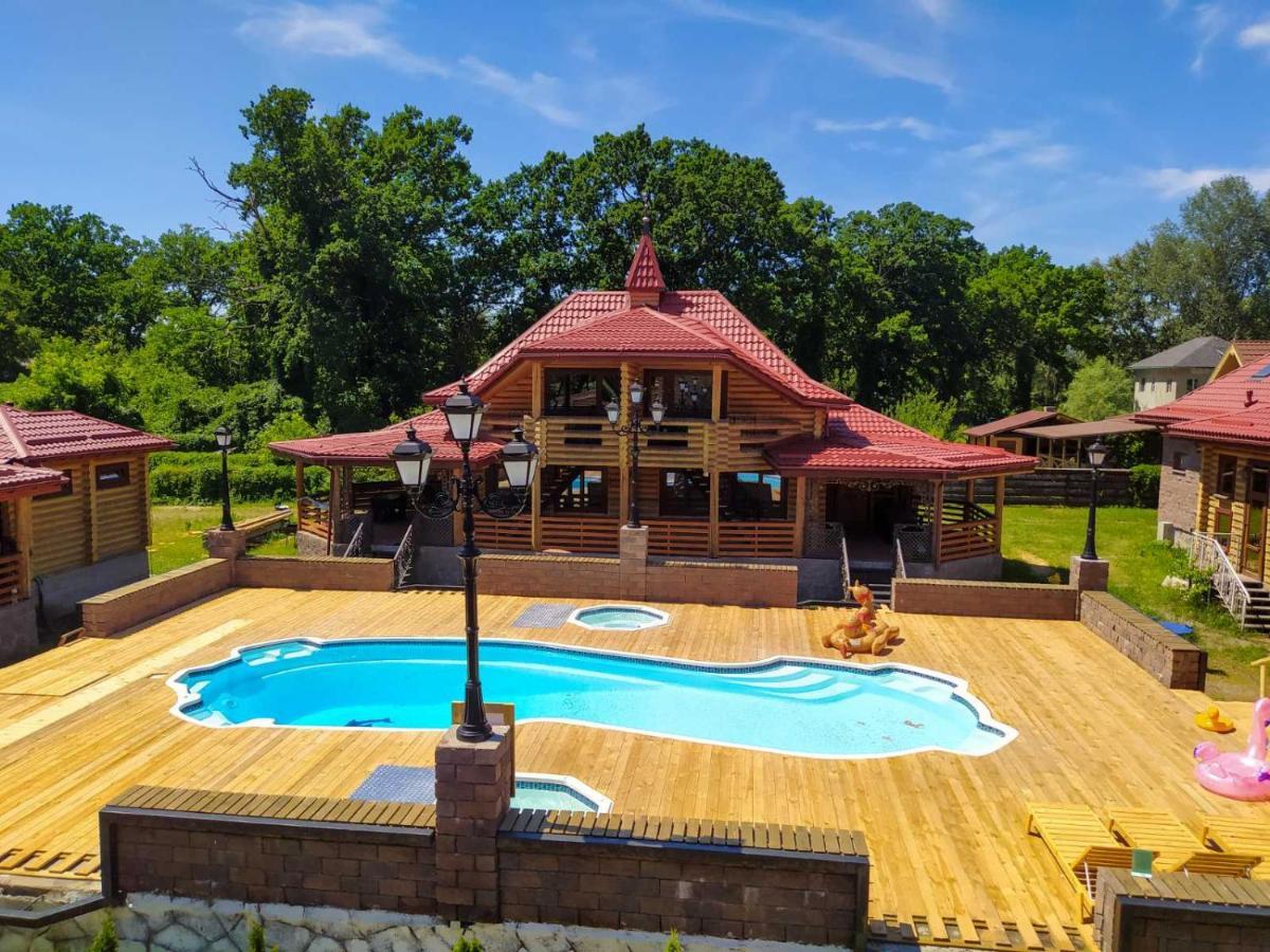 Загородный Комплекс Fort Pirnov Park Pirnove 외부 사진
