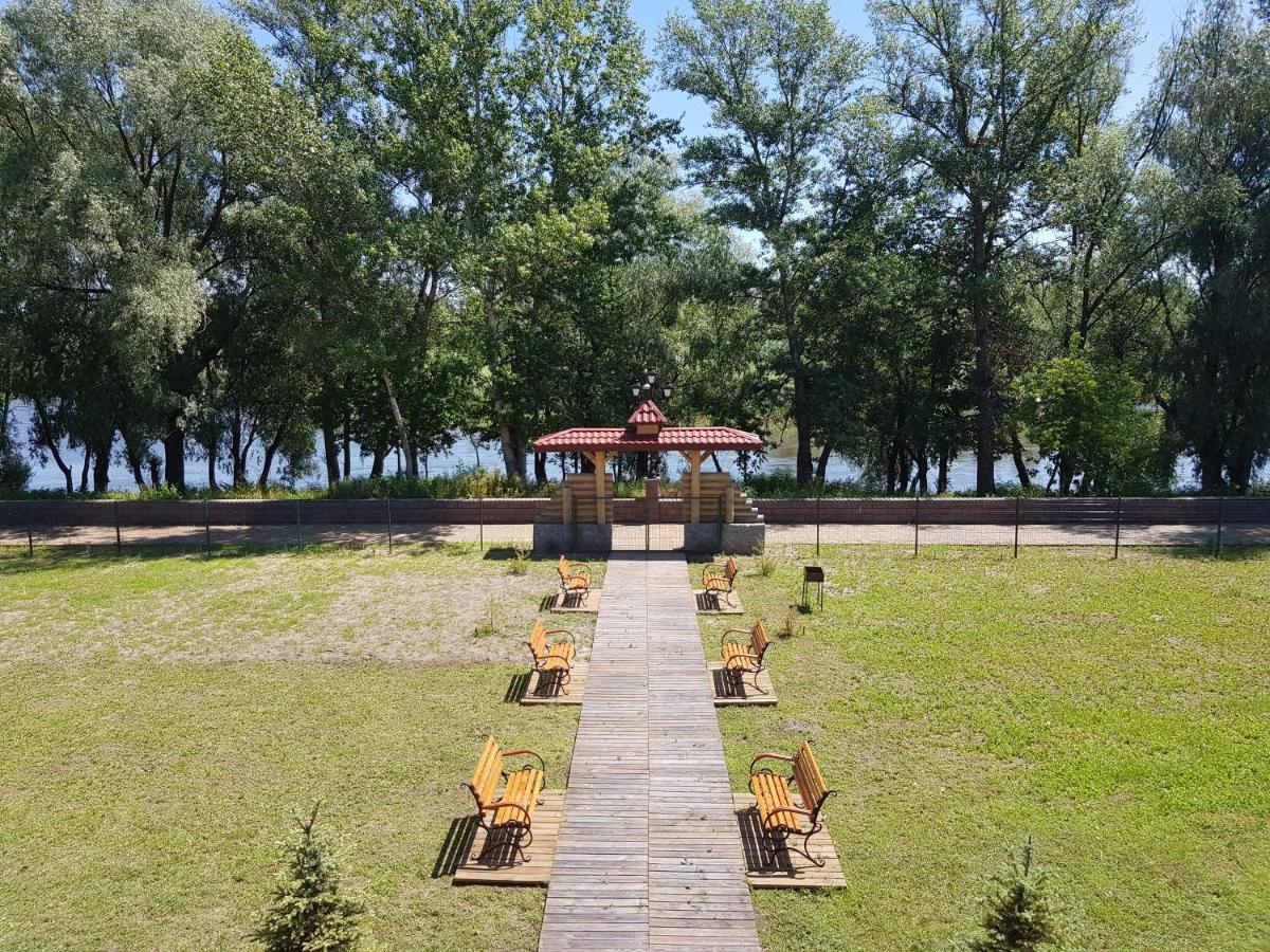 Загородный Комплекс Fort Pirnov Park Pirnove 외부 사진