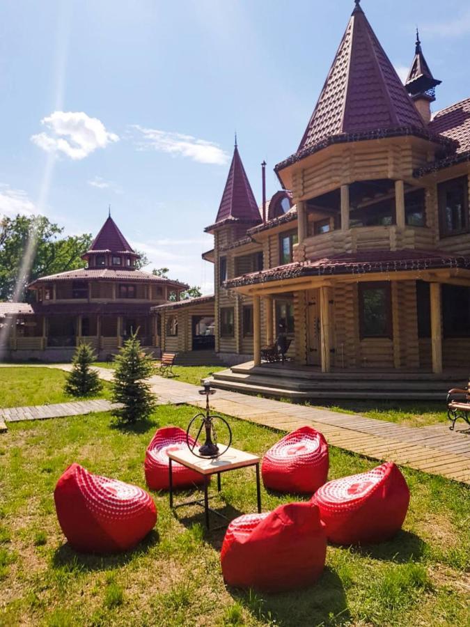 Загородный Комплекс Fort Pirnov Park Pirnove 외부 사진
