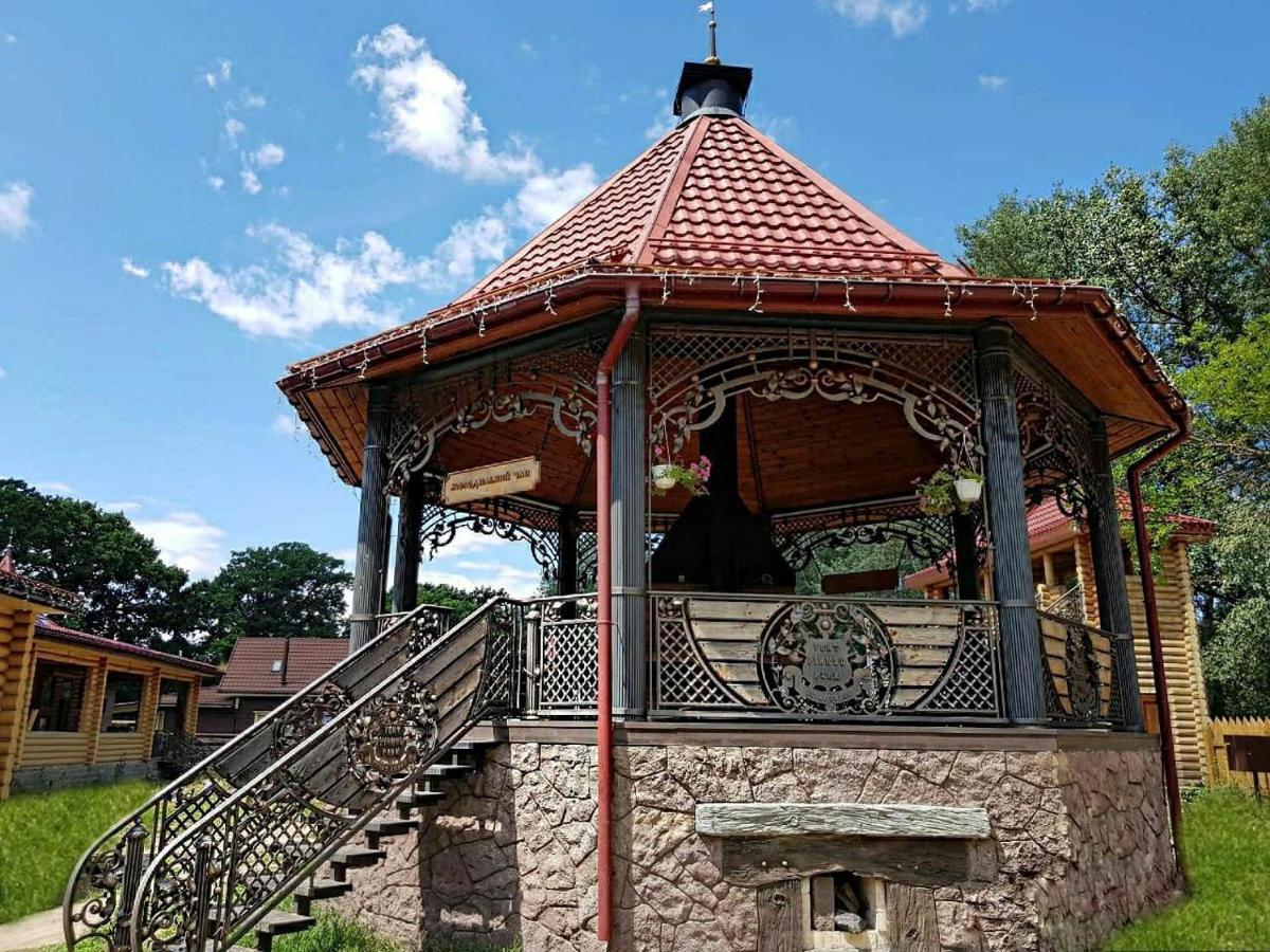 Загородный Комплекс Fort Pirnov Park Pirnove 외부 사진